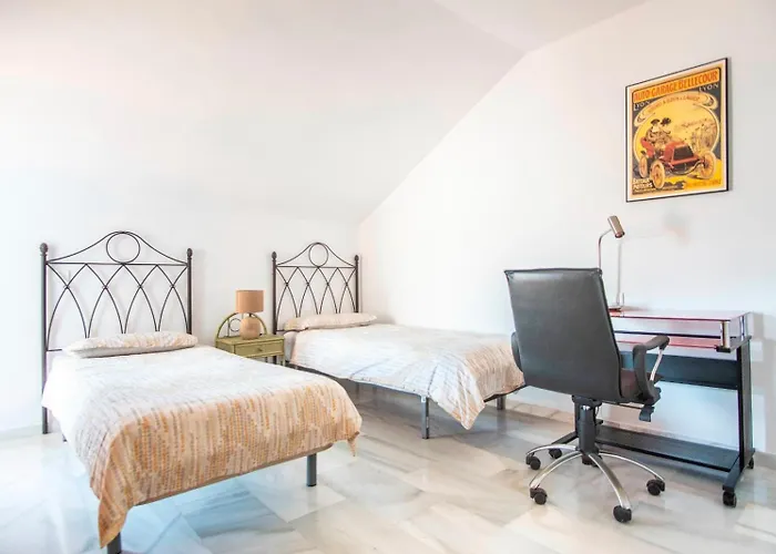 Bioparc Atico Muy Amplio Y Soleado, Cerca De La Playa Y Centro, Con Parking Y Ac Apartment Fuengirola