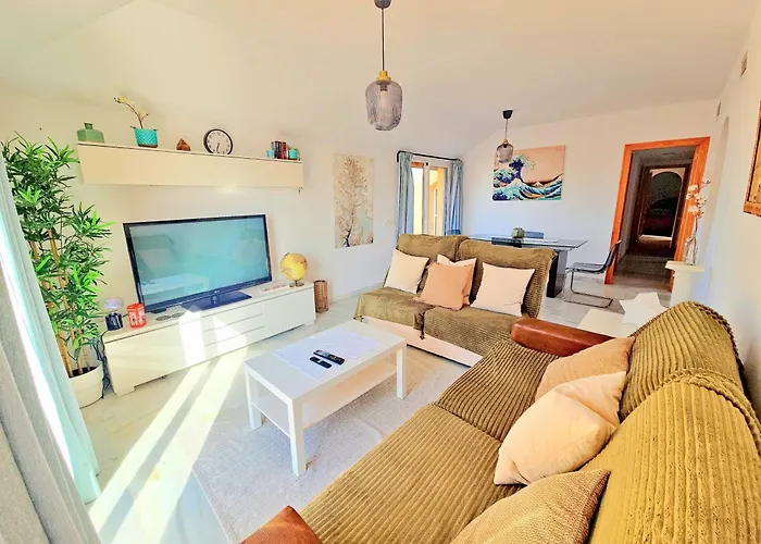 Apartment Bioparc Atico Muy Amplio Y Soleado, Cerca De La Playa Y Centro, Con Parking Y Ac Fuengirola