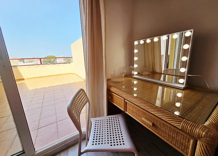 Apartment Bioparc Atico Muy Amplio Y Soleado, Cerca De La Playa Y Centro, Con Parking Y Ac *