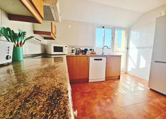 Apartment Bioparc Atico Muy Amplio Y Soleado, Cerca De La Playa Y Centro, Con Parking Y Ac *