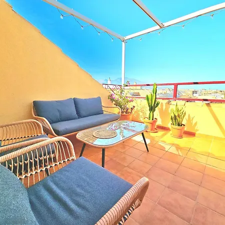Bioparc ático Muy Amplio Y Soleado, Cerca De La Playa Y Centro, Con Parking Y Ac *