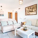 Bioparc Atico Muy Amplio Y Soleado, Cerca De La Playa Y Centro, Con Parking Y Ac Fuengirola