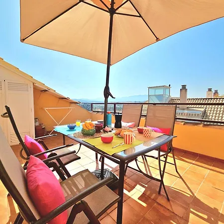 Apartman Bioparc Atico Muy Amplio Y Soleado, Cerca De La Playa Y Centro, Con Parking Y Ac *